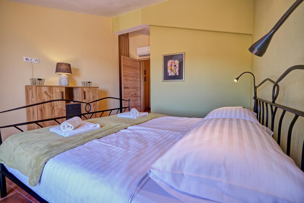 Anovi Holiday Homes Trogir Exterior foto