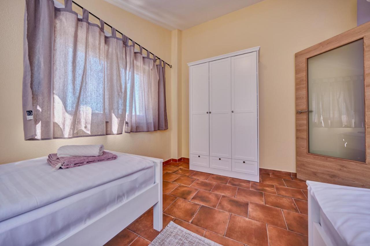 Anovi Holiday Homes Trogir Exterior foto